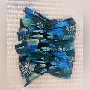 Strapless crop top